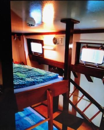 Schiff Ahoy, Hotelschiff, Hausboot, Boot, Passagierschiff Штутгарт Экстерьер фото
